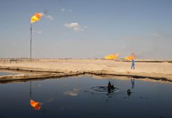 iraqi_oilfield-PIC