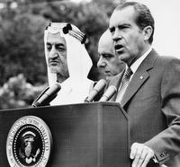 Nixon-king-faisal-of-saudi-arabia-july-1974