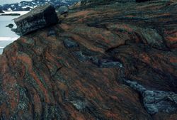 Greenland_Isua-rocks-iron