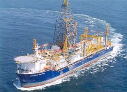 Oil-DrillShip- DeepWater -Discovery