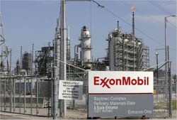 Oil-Refinery-Exxon-Mobil-1