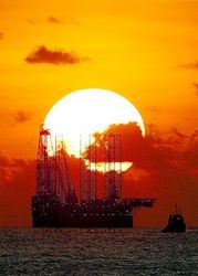 OIL_rigs_sunset_4