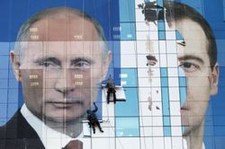 Putin-Medvedev-posters